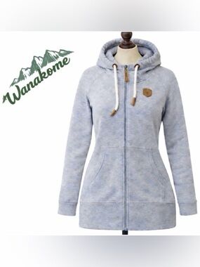 Wanakome. Adventure. Gray Zip-Up Hoodie | Warm & Cozy. Women XL.
Like new.